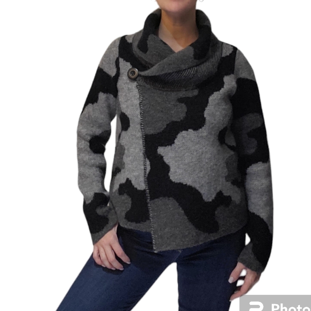 Cynthia Rowley black and gray cowl neck wrap open front cardi size small